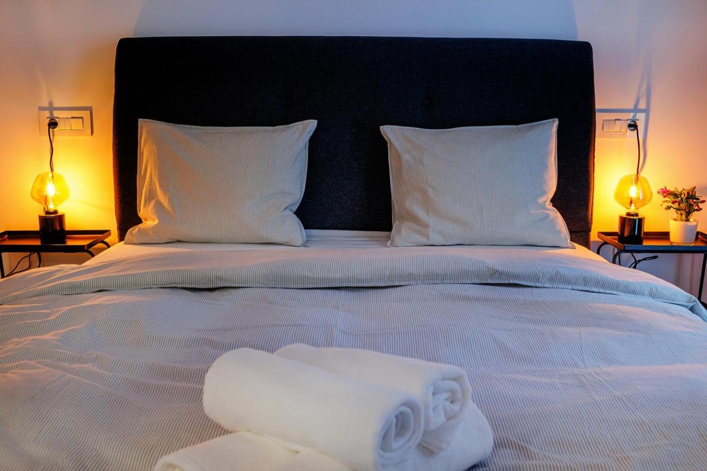 The Corner Luxe Apartment Bucureşti Ngoại thất bức ảnh